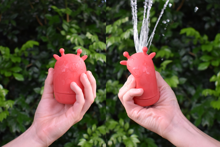 Silicone Safari Splash Animal Pourers - 4 pcs - Brights