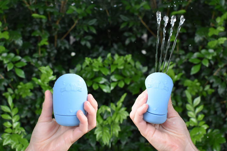 Silicone Safari Splash Animal Pourers - 4 pcs - Brights