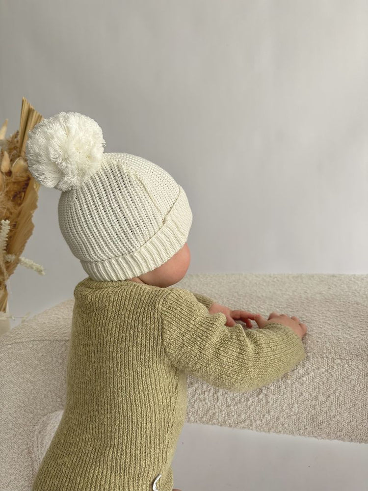 BEANIE | MILK