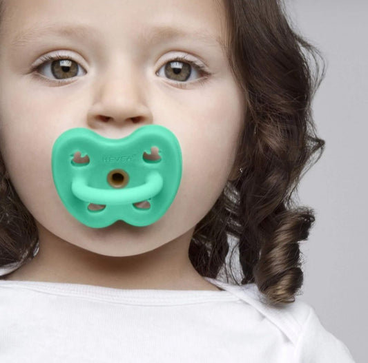Hevea | Round Pacifier| Green | 2-Pack | 3-36 Months