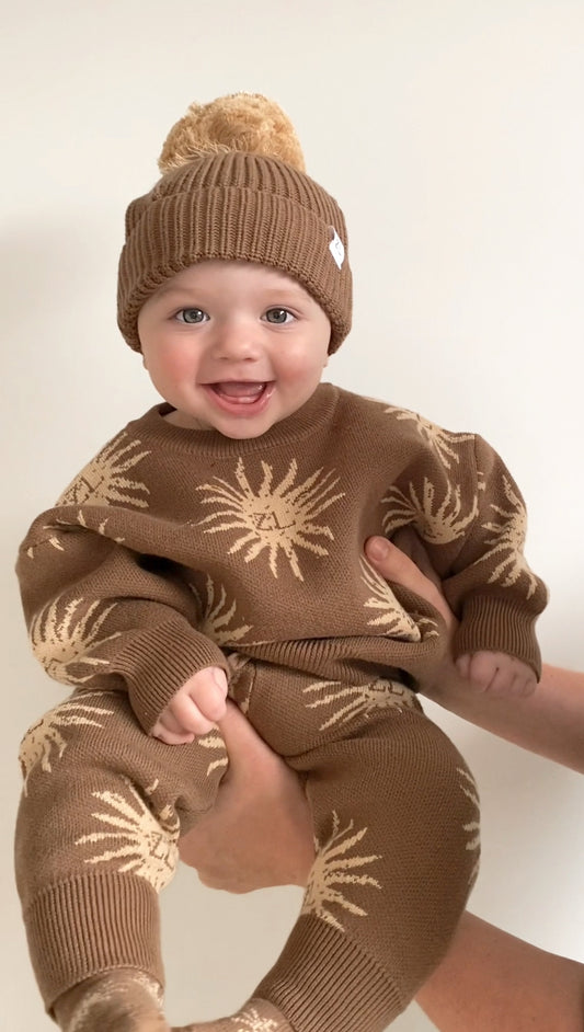 JUMPER | CYRUS