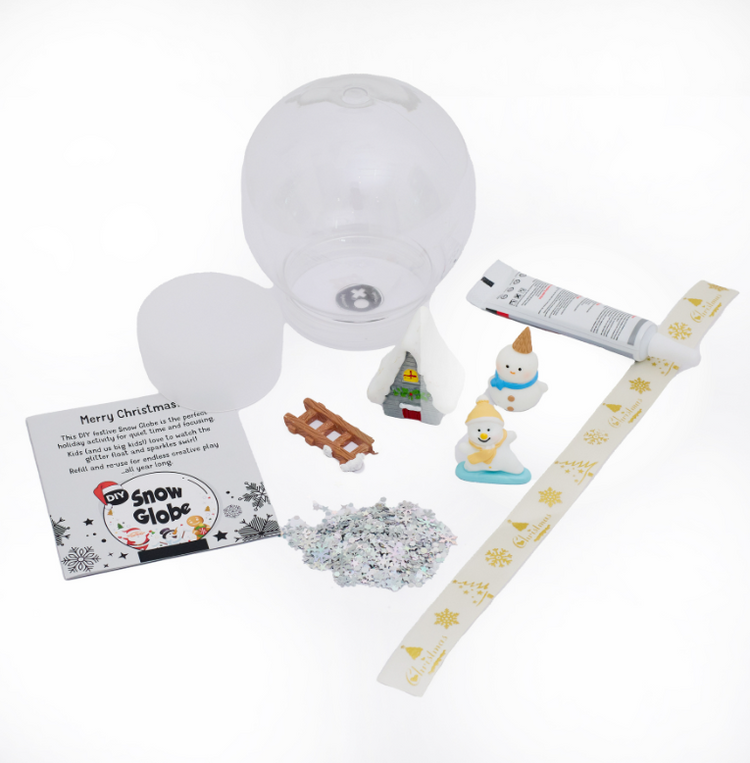 DIY Christmas Snow Globe
